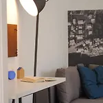 New! Urban With Free Parking Апартаменти *