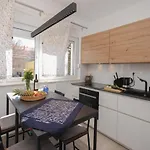 Apartment New! Urban With Free Parking *