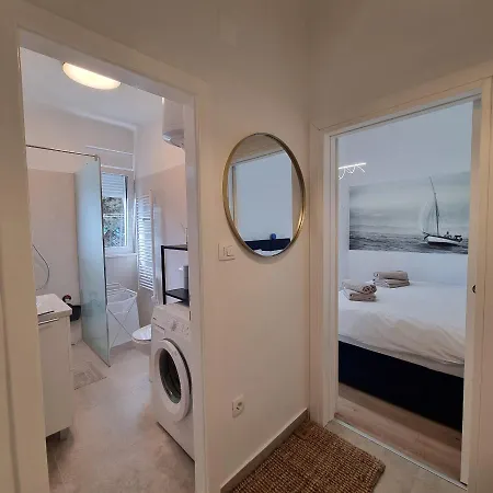 Urban With Free Parking * Trogir
